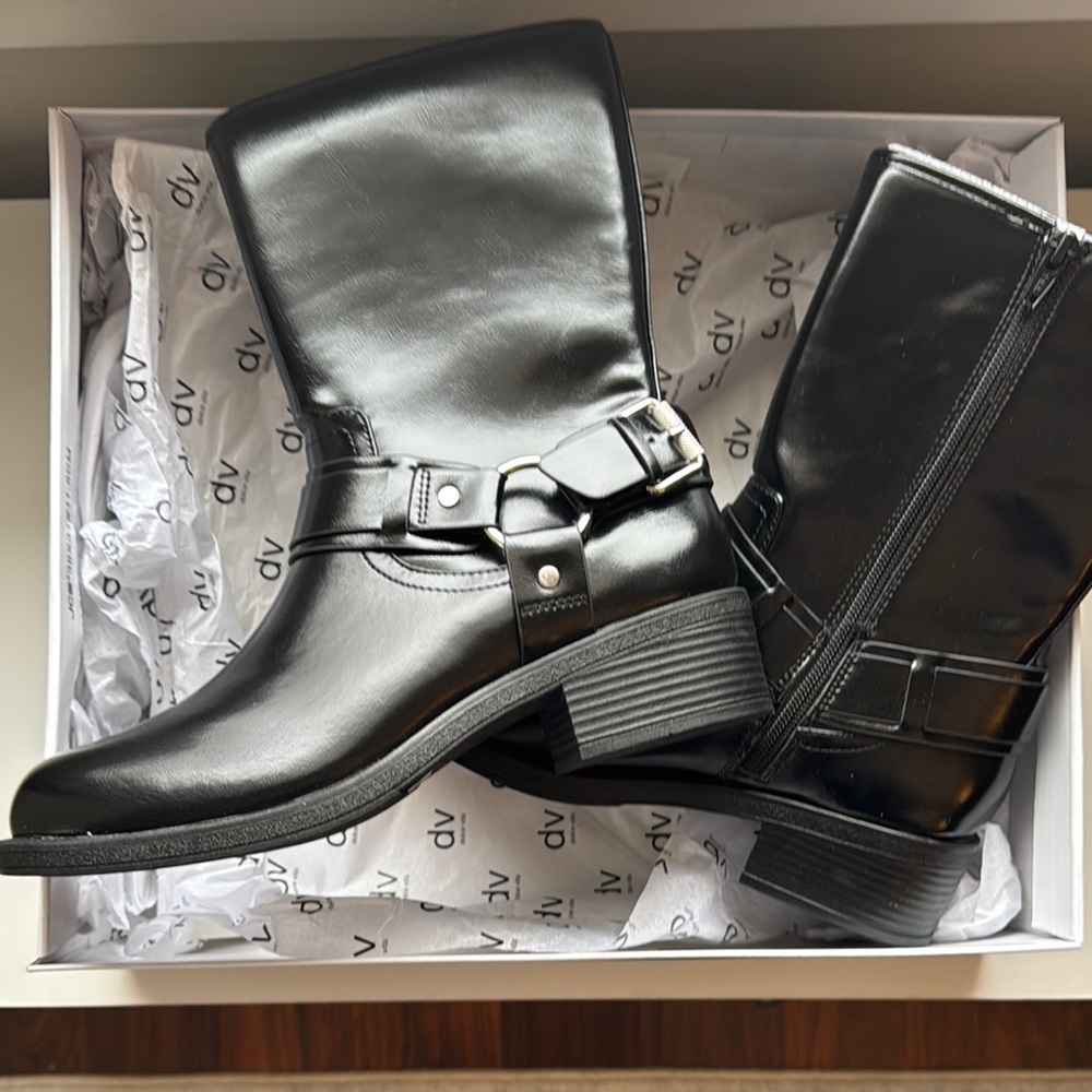 NIB Dolce Vita Black Moto Harness Boots